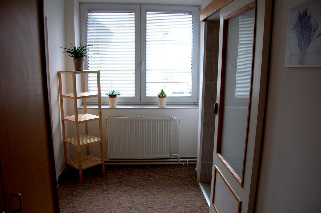 Hotel Gregor Modřice Екстериор снимка