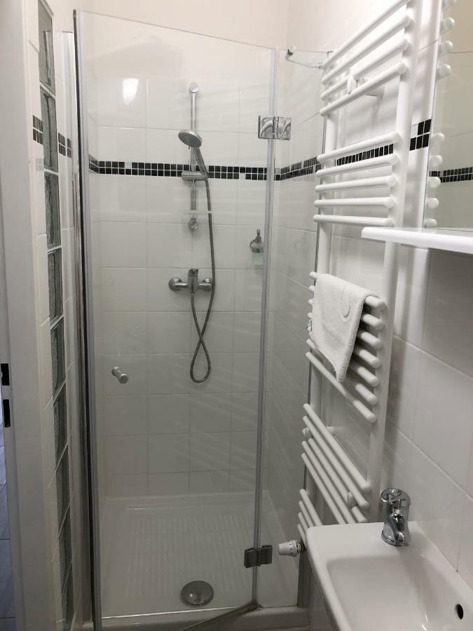 Hotel Gregor Modřice Екстериор снимка